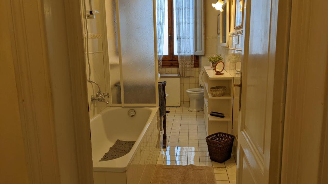 Double Bedroom In Beautiful 30'S Style Apartment Florença Exterior foto